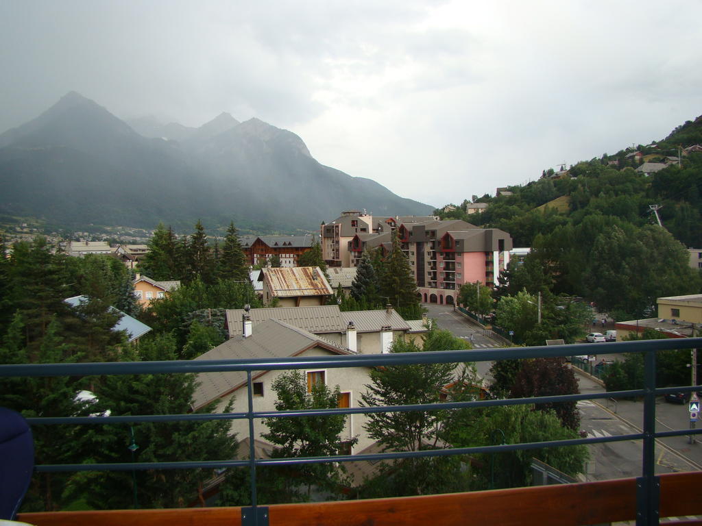 Mar Mar Appartaments Briançon Habitación foto